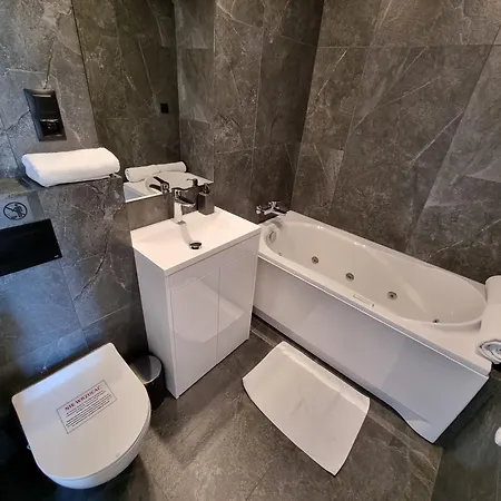 Matejki C Apartment *