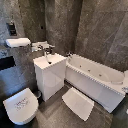 Matejki C Apartament *